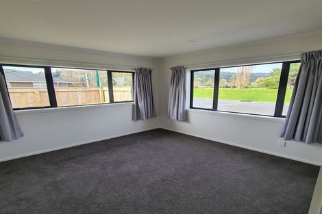 Photo of property in 28 Manor Park Road, Manor Park, Lower Hutt, 5019