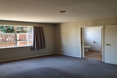 Photo of property in 4a Kent Lodge Avenue, Avonhead, Christchurch, 8042