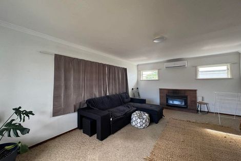 Photo of property in 36 Oxford Crescent, Ebdentown, Upper Hutt, 5018