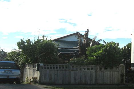 Photo of property in 72 Toi Street, Otaki Beach, Otaki, 5512