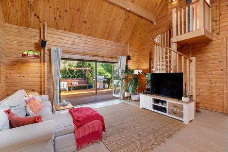 Photo of property in 64 Seabrook Avenue, New Lynn, Auckland, 0600