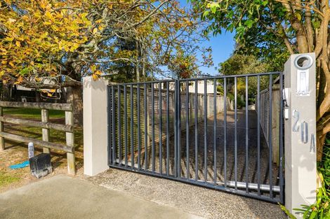 Photo of property in 20a Hebron Road, Waiake, Auckland, 0630
