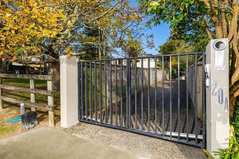 Photo of property in 20a Hebron Road, Waiake, Auckland, 0630