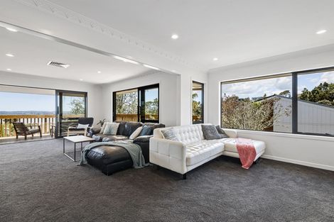 Photo of property in 4 Pluto Place, Beach Haven, Auckland, 0626