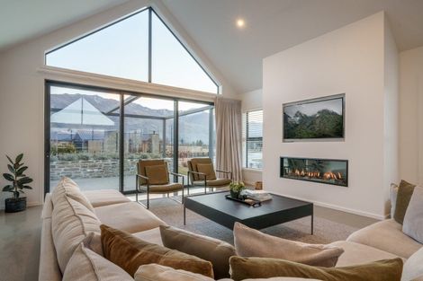 Photo of property in 11 Deans Drive, Wanaka, 9305