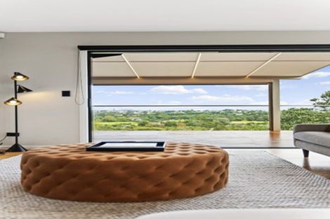 Photo of property in 99 Exmouth Road, Northcote, Auckland, 0627