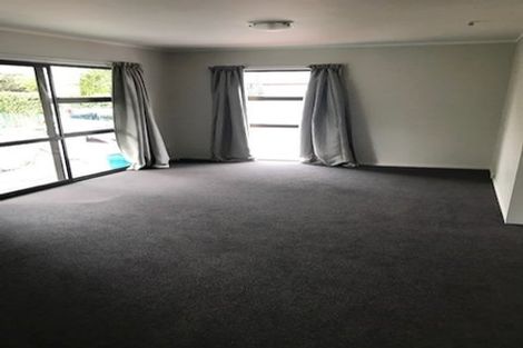 Photo of property in 43 Gilbass Avenue, Hamilton Lake, Hamilton, 3204