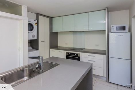 Photo of property in 94b Aikmans Road, Merivale, Christchurch, 8014