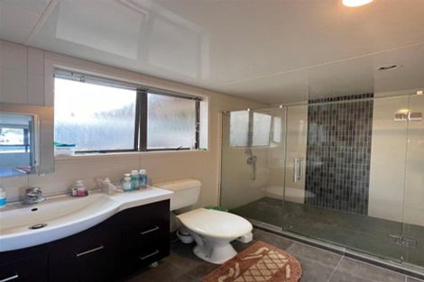 Photo of property in 45b Kurnell Drive, Botany Downs, Auckland, 2010