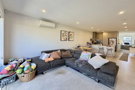 Photo of property in 5 Tana Way, Manurewa, 2102