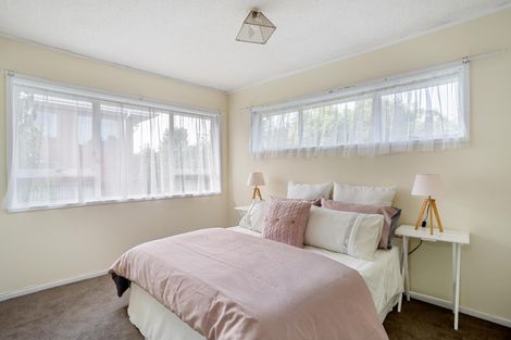 Photo of property in 2/12 Park Estate Road, Rosehill, Papakura, 2113