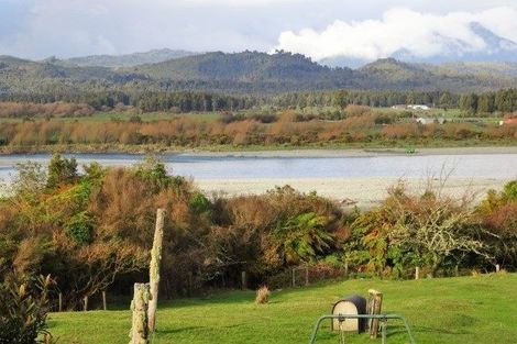 Photo of property in 213 Woodstock-rimu Road, Ruatapu, Hokitika, 7883
