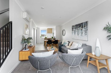 Photo of property in 112 Pepene Avenue, Takanini, Auckland, 2112