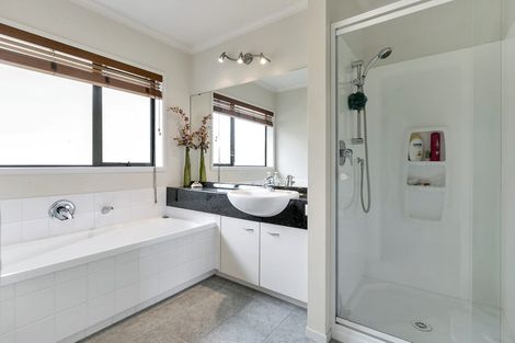 Photo of property in 4 Rush Creek Drive, Westgate, Auckland, 0614