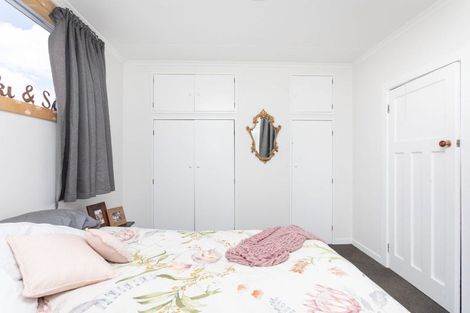 Photo of property in 33 Tennyson Street, Dannevirke, 4930