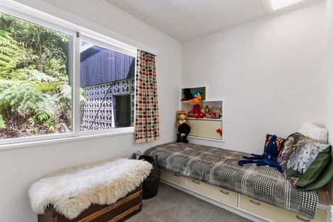 Photo of property in 123 Pinehaven Road, Pinehaven, Upper Hutt, 5019