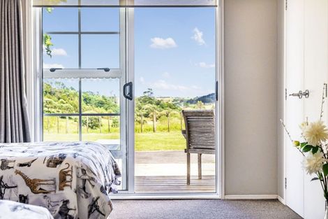 Photo of property in 286 Muriwai Valley Road, Muriwai, Waimauku, 0881