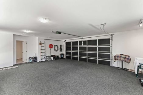 Photo of property in 30 Awanui Drive, Waikanae, 5036