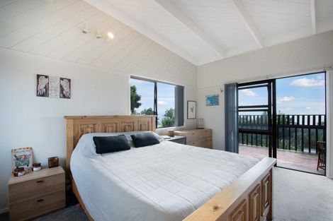 Photo of property in 91 Victory Road, Laingholm, Auckland, 0604