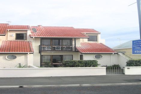 Photo of property in 515-521 Marine Parade, Napier South, Napier, 4110