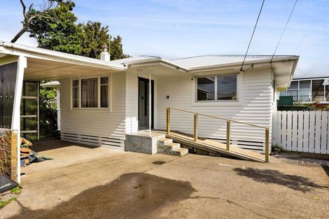 Photo of property in 2 Denby Road, Hawera, 4610