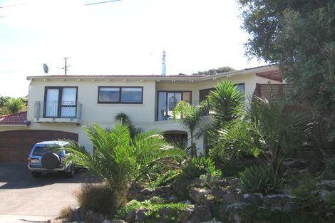 Photo of property in 52 Seaton Road, Murrays Bay, Auckland, 0630