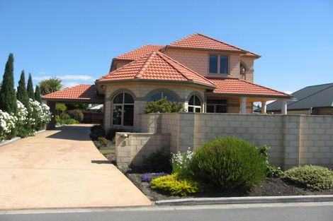 Photo of property in 8 Lytham Green, Shirley, Christchurch, 8061