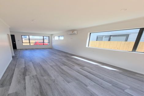 Photo of property in 2/32 Alfriston Road, Manurewa East, Auckland, 2102