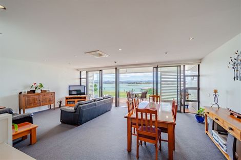 Photo of property in 309/7 Humber Street, Pandora, Napier, 4110