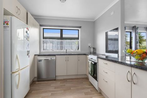 Photo of property in 51 Valley Road, Hikurangi, 0114