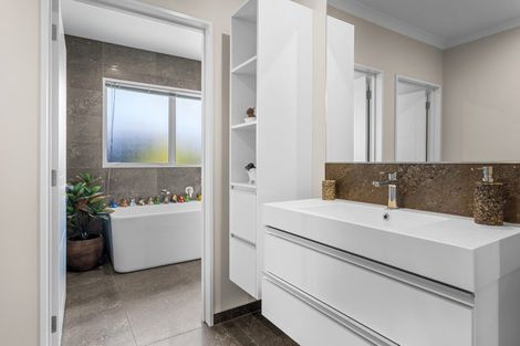 Photo of property in 12 Ballinger Place, Kaiapoi, 7630