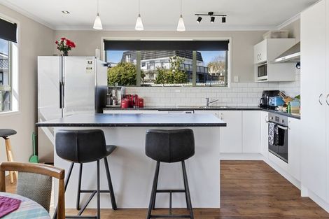 Photo of property in 16 La Salle Drive, Westown, New Plymouth, 4310