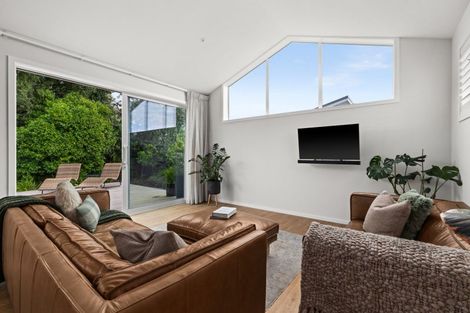 Photo of property in 105a King Street, Taradale, Napier, 4112