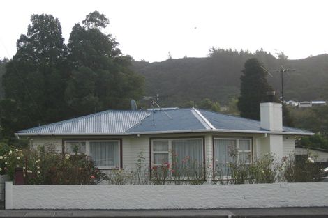 Photo of property in 252 Stokes Valley Road, Stokes Valley, Lower Hutt, 5019