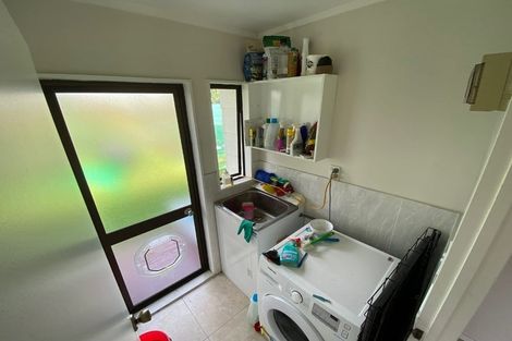 Photo of property in 8b Greenstone Place, Clover Park, Auckland, 2019