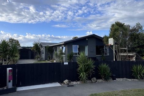 Photo of property in 22 Four Elms Place, Parklands, Christchurch, 8083