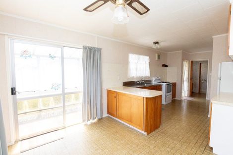 Photo of property in 11 Mcclean Place, Ngatea, 3503