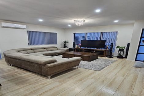 Photo of property in 24 Survila Street, Takanini, 2110