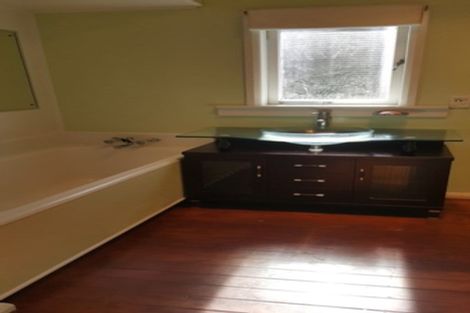 Photo of property in 14 Kokiri Street, Te Atatu South, Auckland, 0610