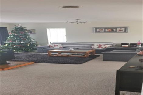 Photo of property in 20 Harbour Crest Drive, Waiuku, 2123