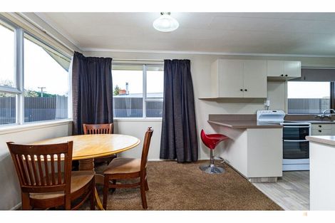 Photo of property in 39 Queen Street, Pareora, 7912