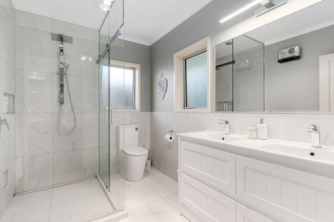 Photo of property in 35 Masefield Terrace, Kelvin Grove, Palmerston North, 4414