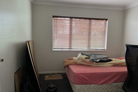 Photo of property in 4 Lissleton Drive, East Tamaki, Auckland, 2013