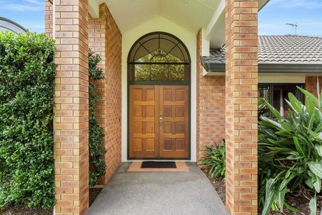 Photo of property in 36a Westerham Drive, Dannemora, Auckland, 2016