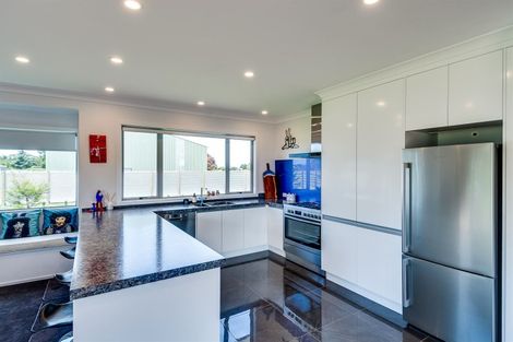 Photo of property in 7 Johns Road, Jervoistown, Napier, 4112