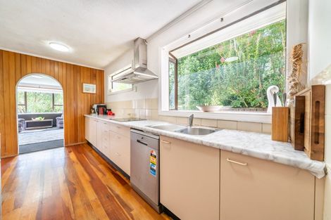 Photo of property in 4 Davis Crescent, Elderslea, Upper Hutt, 5018