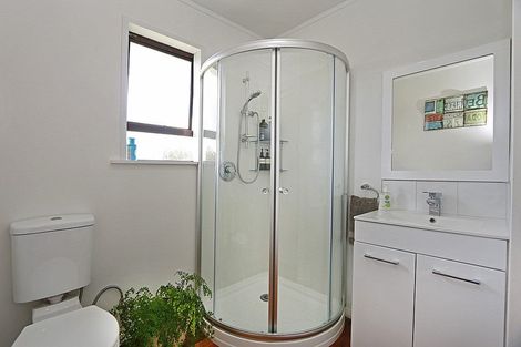 Photo of property in 19 Hector Place, Opunake, 4616