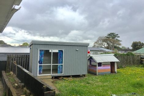 Photo of property in 18 Wakelin Road, Mangere East, Auckland, 2024