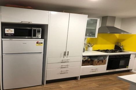 Photo of property in 104c Glanmire Road, Newlands, Wellington, 6037