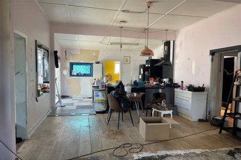 Photo of property in 6 High Street, Hawera, 4610